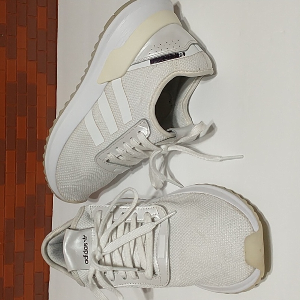 ee7160 adidas
